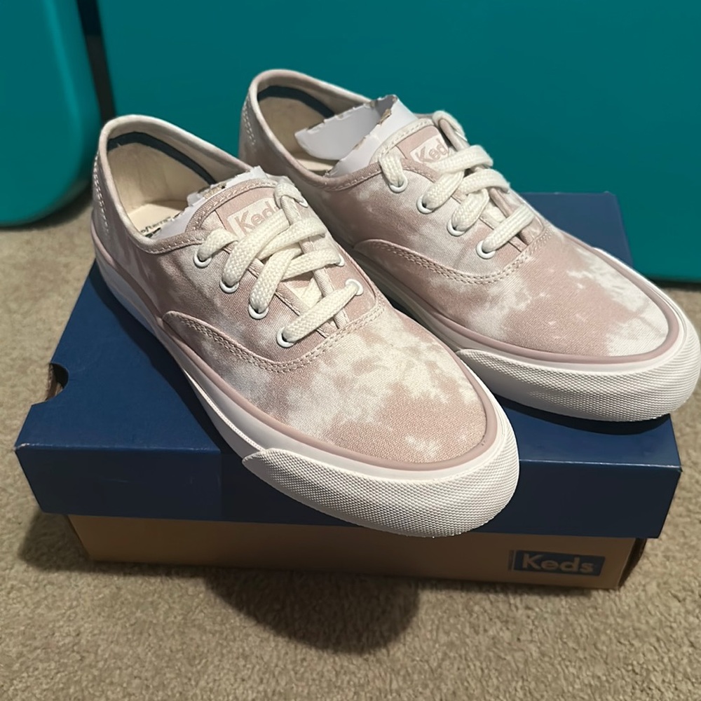 Women’s Keds never worn